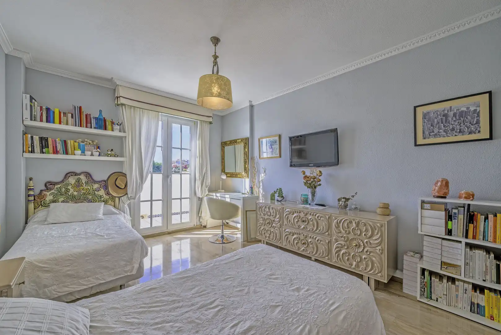 Habitación de Ático en venta en Fuengirola con Aire acondicionado, Terraza y Trastero