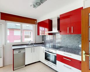 Kitchen of Duplex for sale in Foz  with Terrace