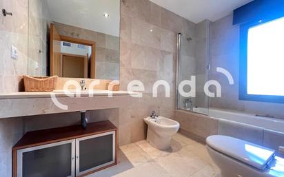 Bathroom of Flat to rent in Yebes  with Air Conditioner, Heating and Private garden