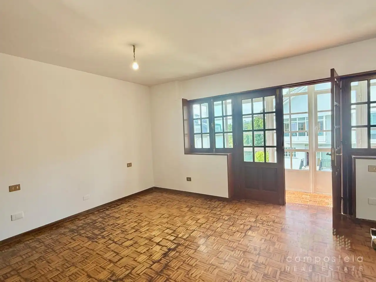 Chalet con jardín en venta en Urbanización Millalar, A Grela, imagen 12