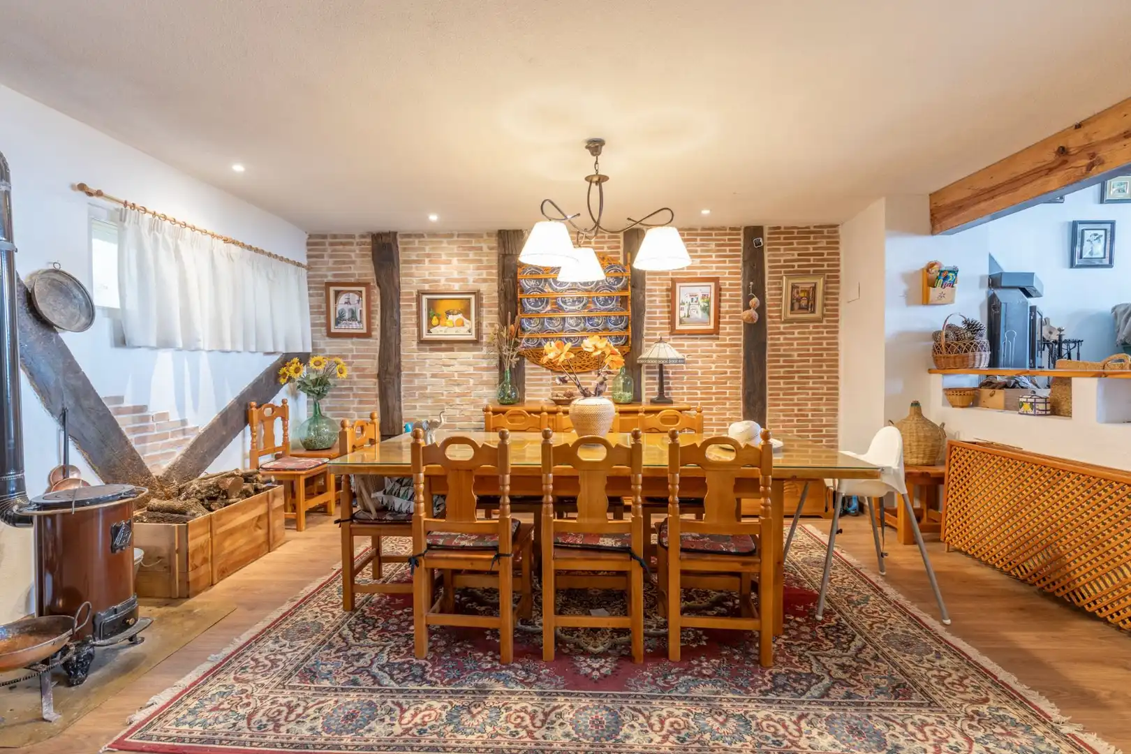 Comedor de Casa o chalet en venta en Sierra Nevada con Calefacción, Trastero y Amueblado
