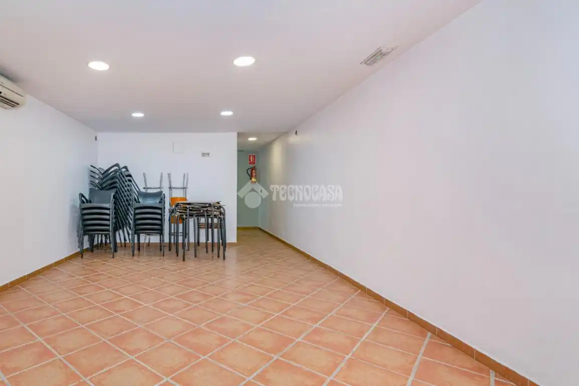 Casa adosada en venta en Loja con Trastero