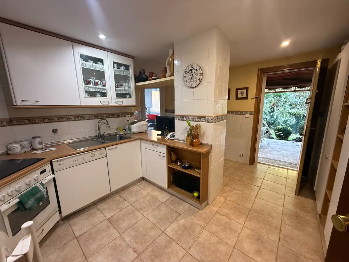 Cocina de Piso en venta en Majadahonda con Calefacción, Jardín privado y Parquet
