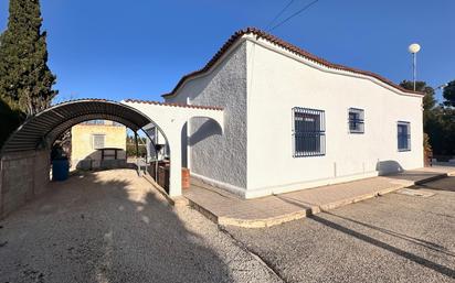 Vista exterior de Casa o xalet en venda en Crevillent amb Aire condicionat, Jardí privat i Traster