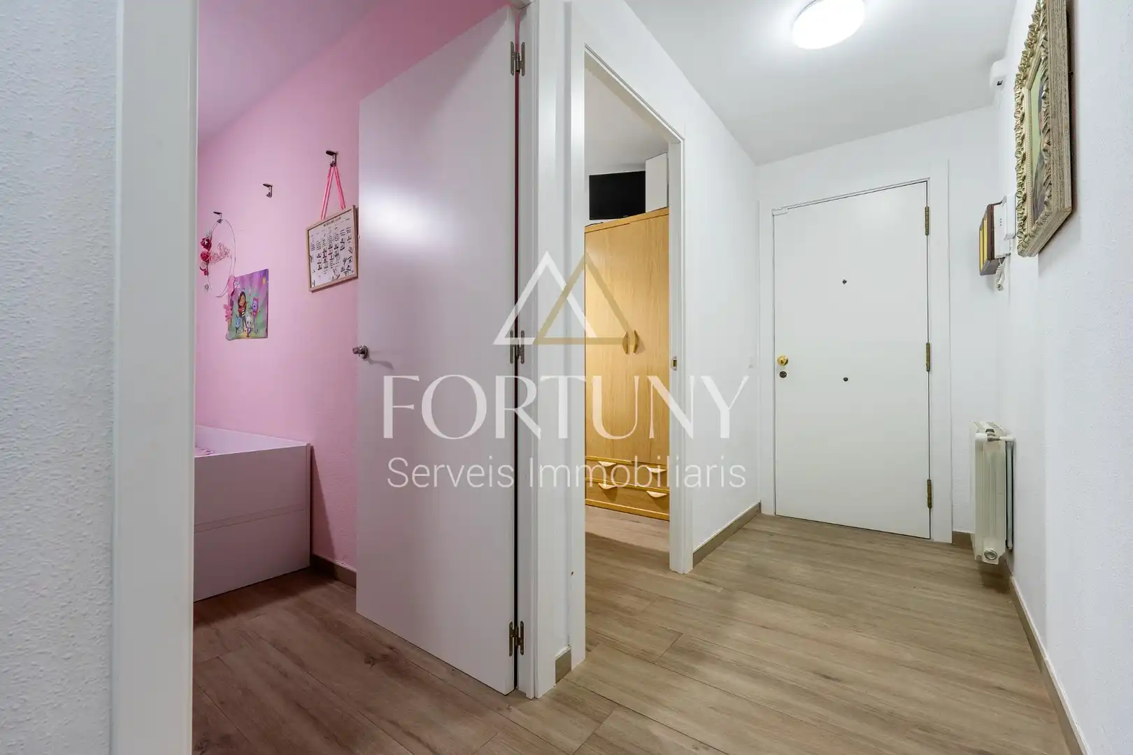 Wohnung zum Verkauf in Reus mit Klimaanlage, Parkett und Terrasse