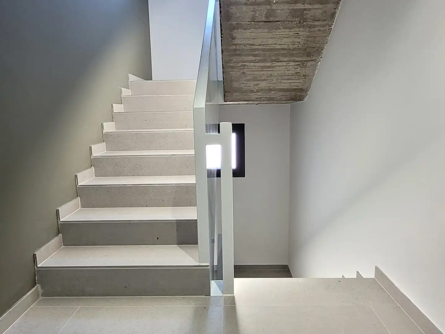 Neubau-Wohnung mit Terrasse zum Verkauf in Avinguda d'Ermengol V, imagen 13
