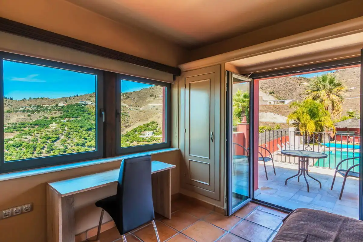Habitación de Casa o chalet en venta en Almuñécar