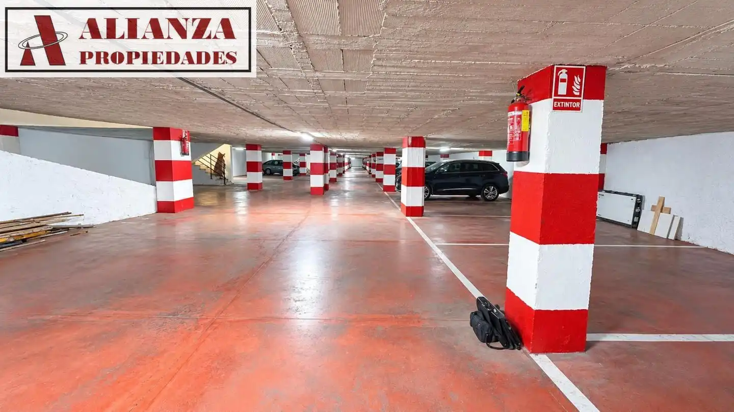 Parking of Garage for rent in Cruz de Humilladero