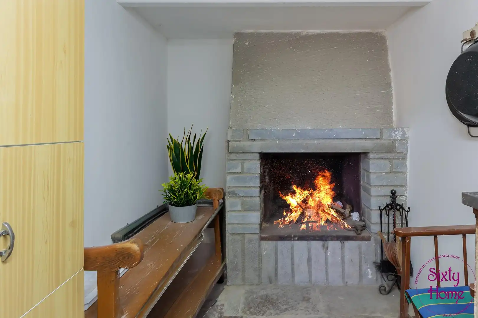 Living room of Houses for sale in Jaca  with Parquet flooring and Balcony