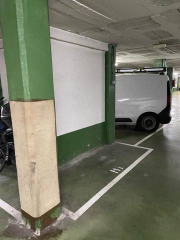 Garaje en Venta en El Camp de l'Arpa del Clot