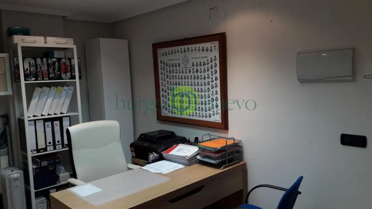 Local comercial en venda a Calle Gran Via De San Marcos 23 3º 23n 24001 Leon, imagen 6