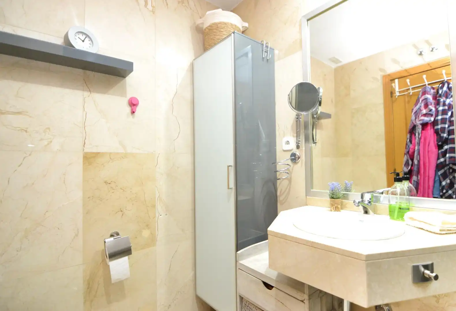 Bathroom of Flat for rent in Villanueva de la Cañada  with Heating and Furnished