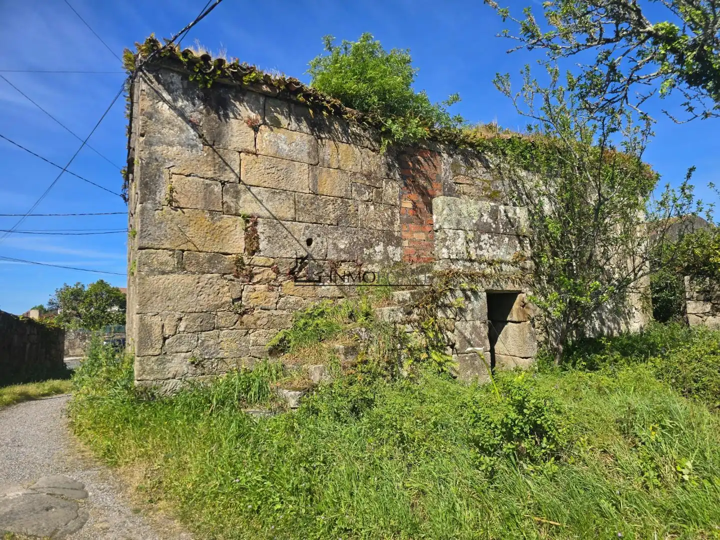 Vista exterior de Casa o xalet en venda en Pontevedra Capital  amb Jardí privat