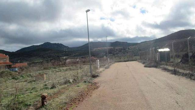 Terreno residencial en Venta en VICENTE ALEXANDRE, 5 en Navahermosa