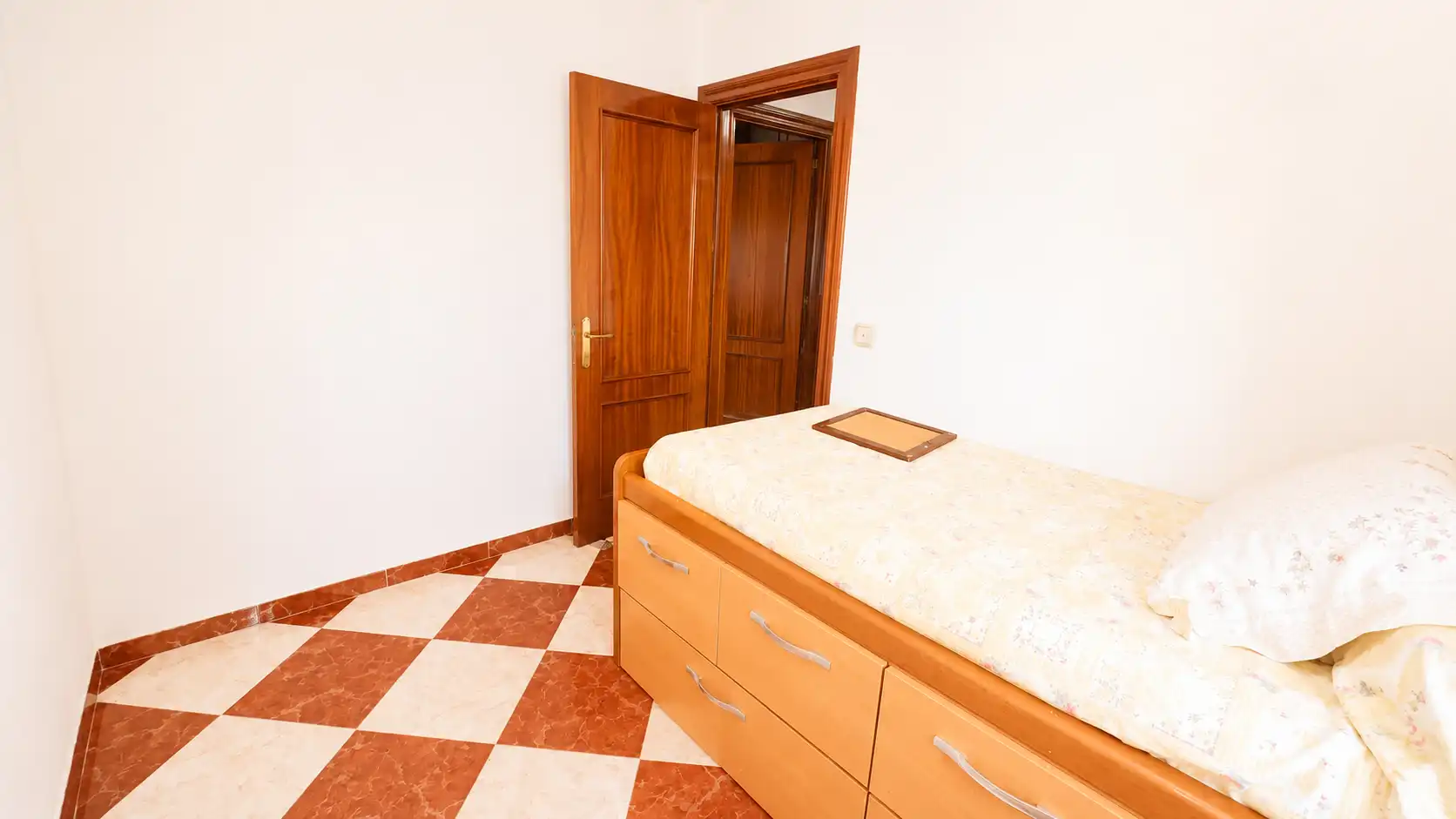 Habitación de Piso en venta en Málaga con Aire acondicionado, Terraza y Amueblado