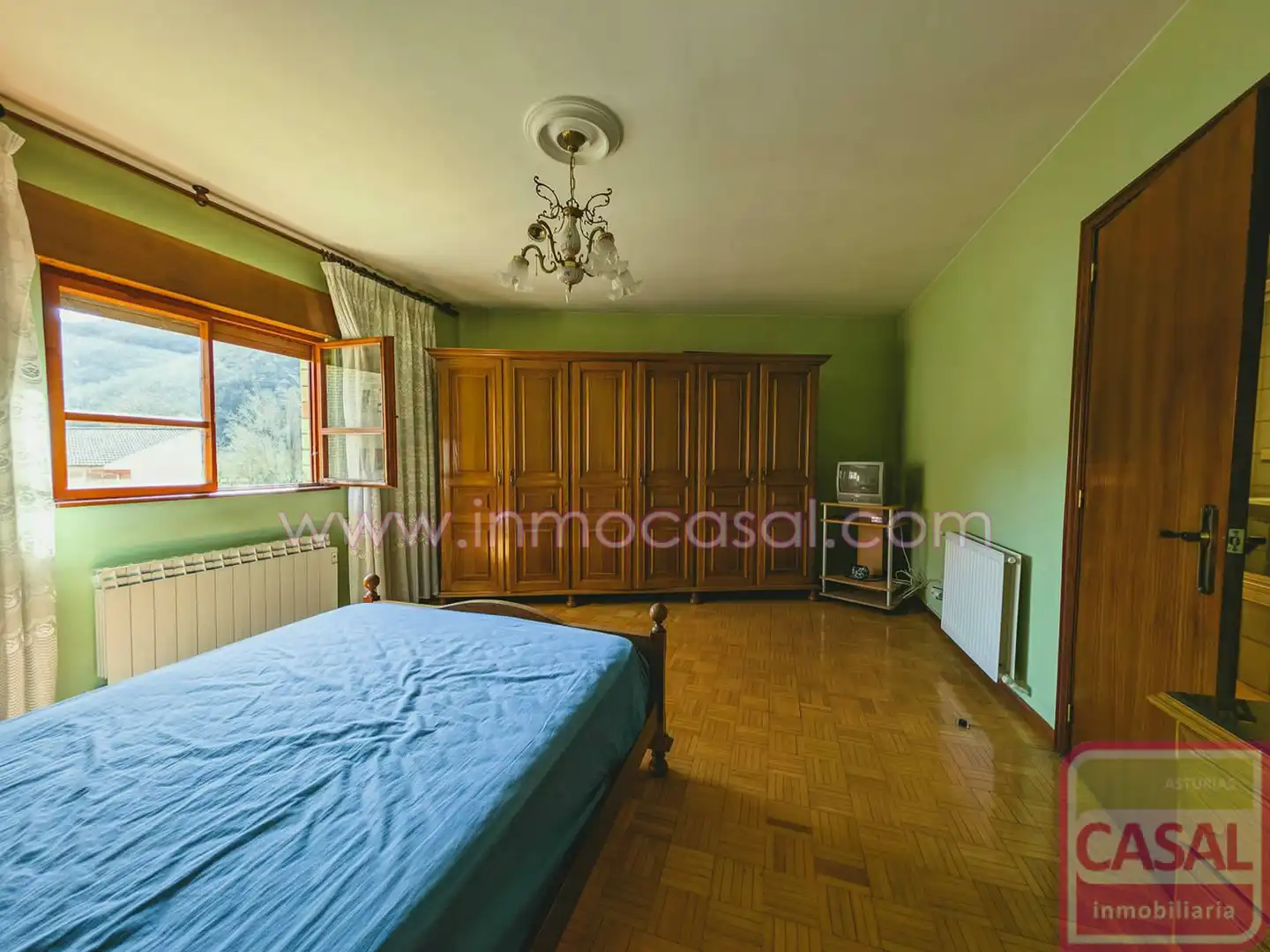 Schlafzimmer von Wohnung zum Verkauf in Aller mit Heizung, Abstellraum und Möbliert