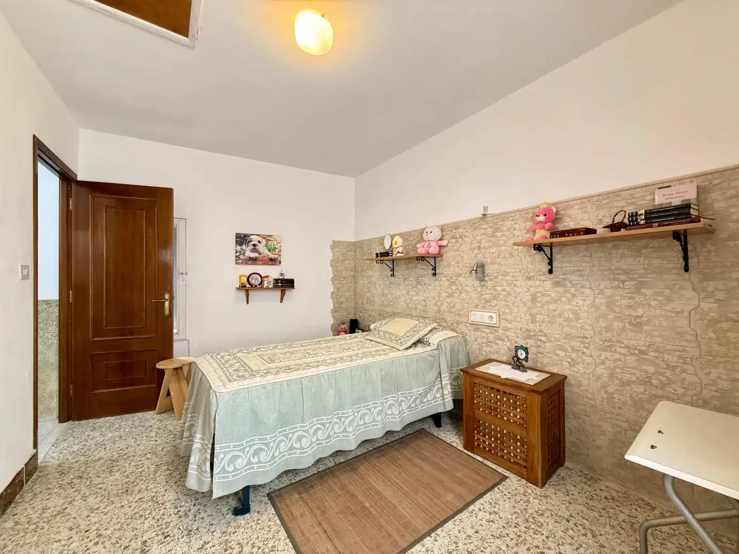 Schlafzimmer von Einfamilien-Reihenhaus zum Verkauf in Boiro mit Möbliert