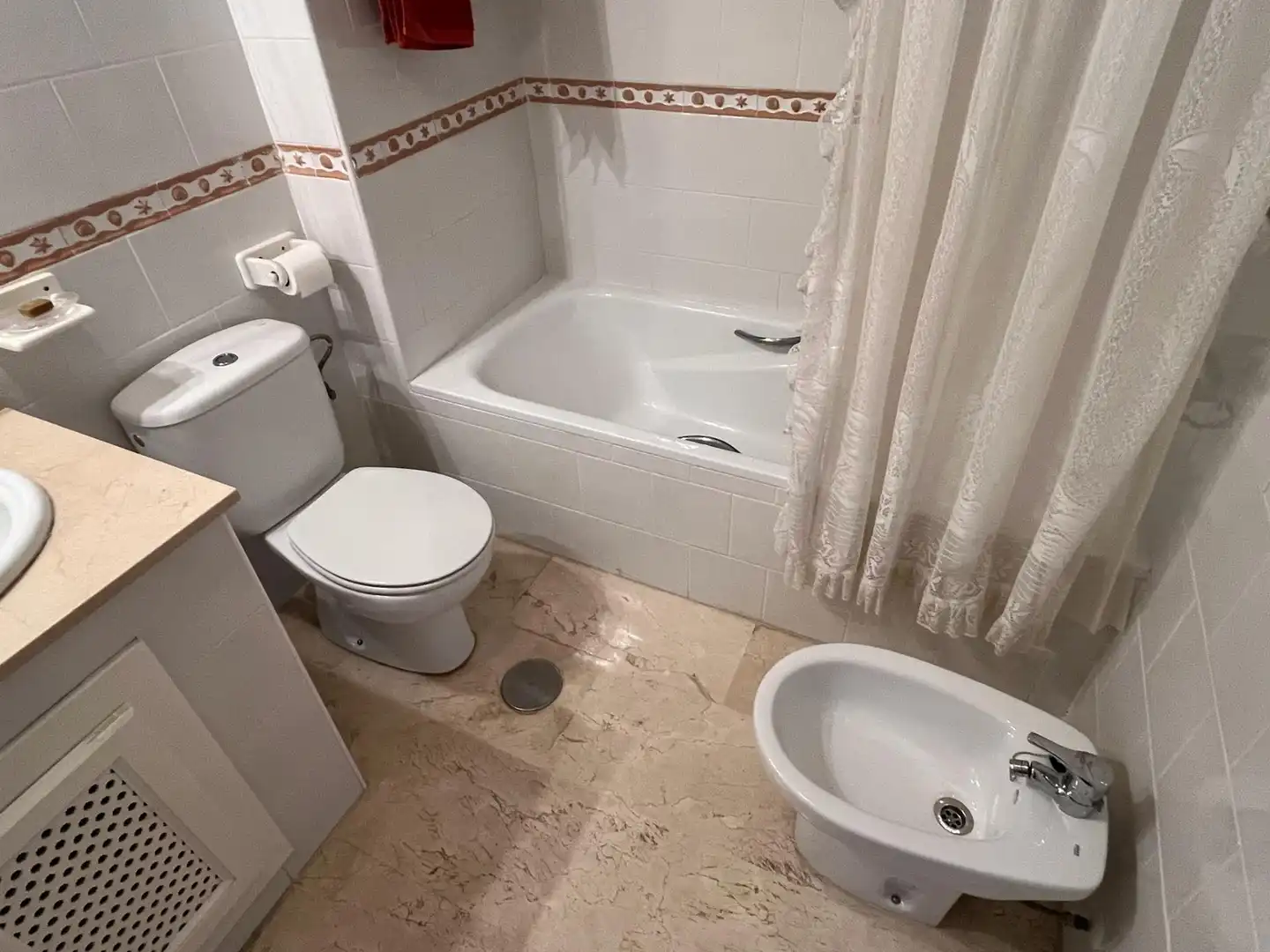 Bathroom of Apartments for sale in Orihuela Costa