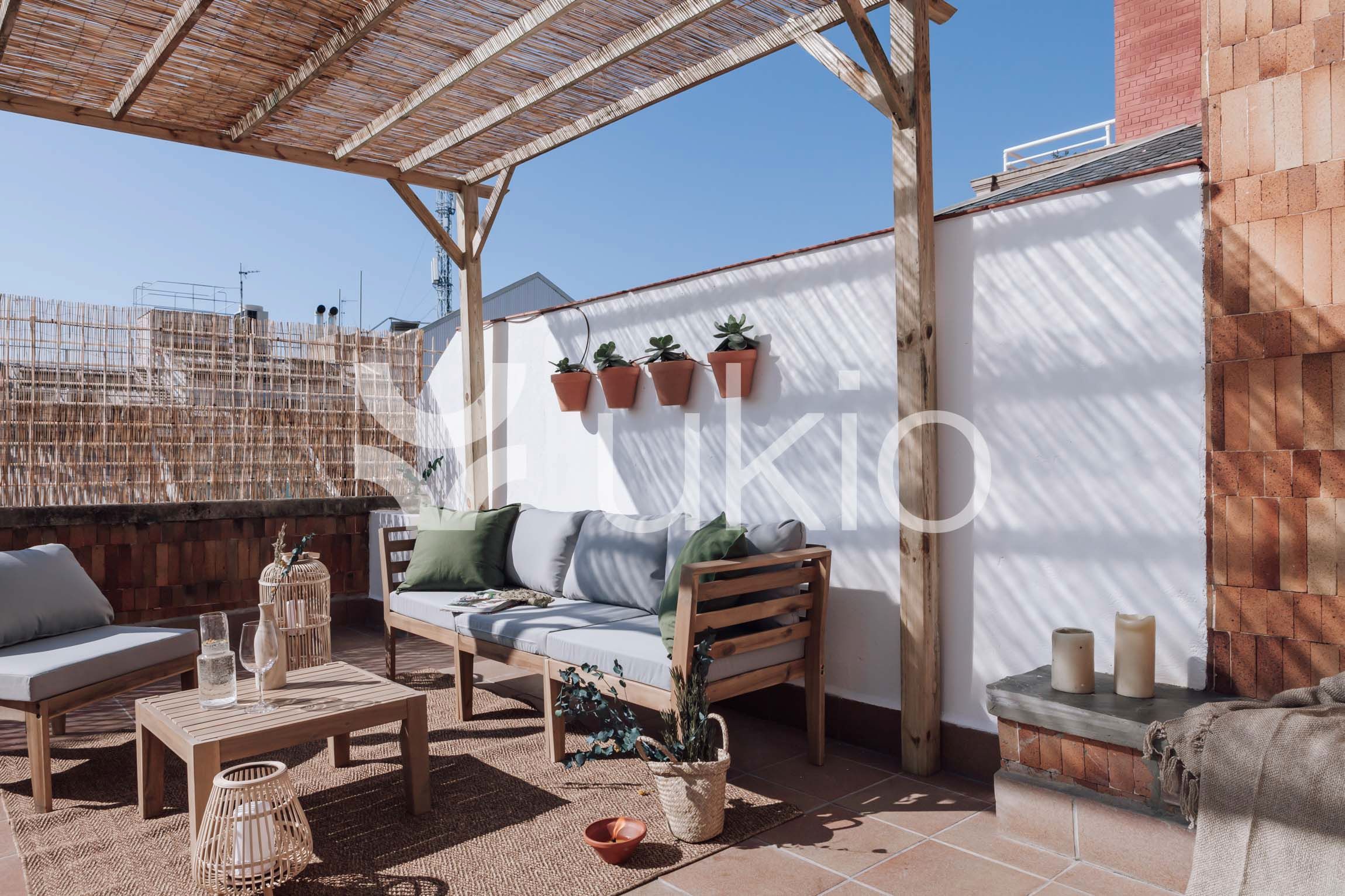 Terraza de Apartamento de alquiler en  Barcelona Capital con Aire acondicionado, Terraza y Amueblado
