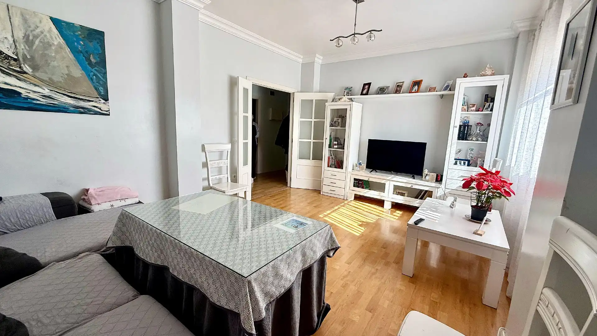 Living room of Flat for sale in Plasencia  with Air Conditioner, Heating and Parquet flooring