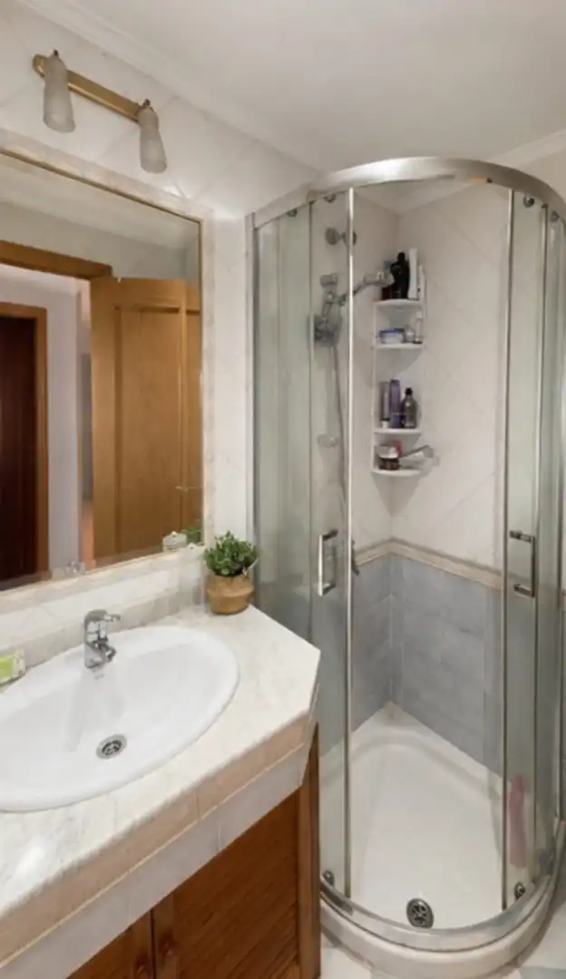Baño de Piso en venta en Móstoles con Calefacción, Parquet y Terraza