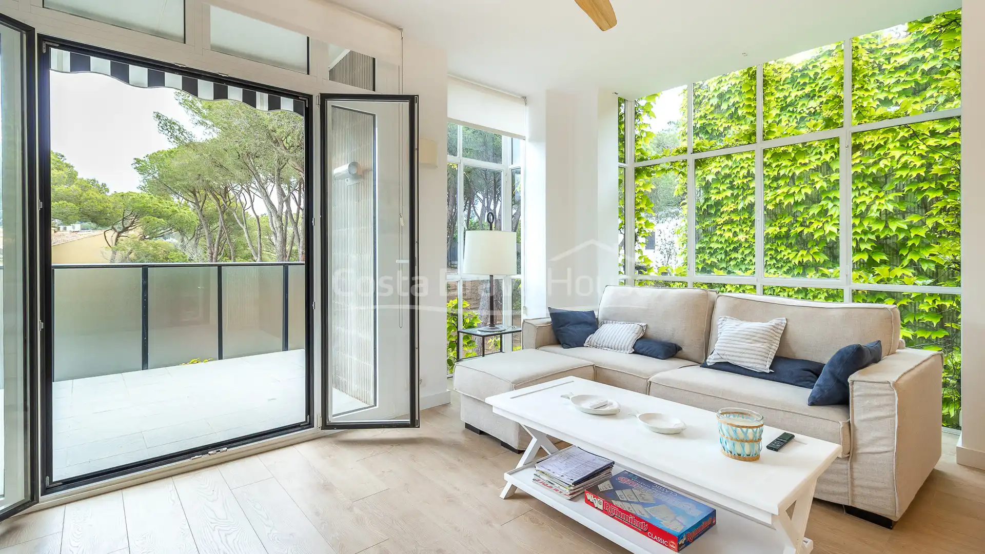 Living room of Apartments for sale in Palafrugell  with Air Conditioner, Heating and Parquet flooring