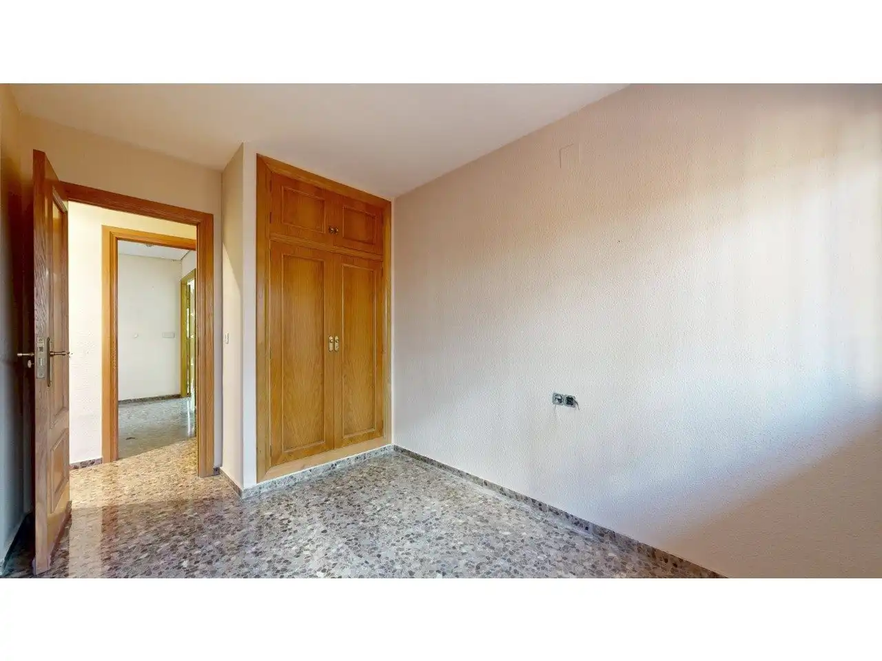 Habitación de Piso en venta en Valencia con Aire acondicionado, Calefacción y Jardín privado