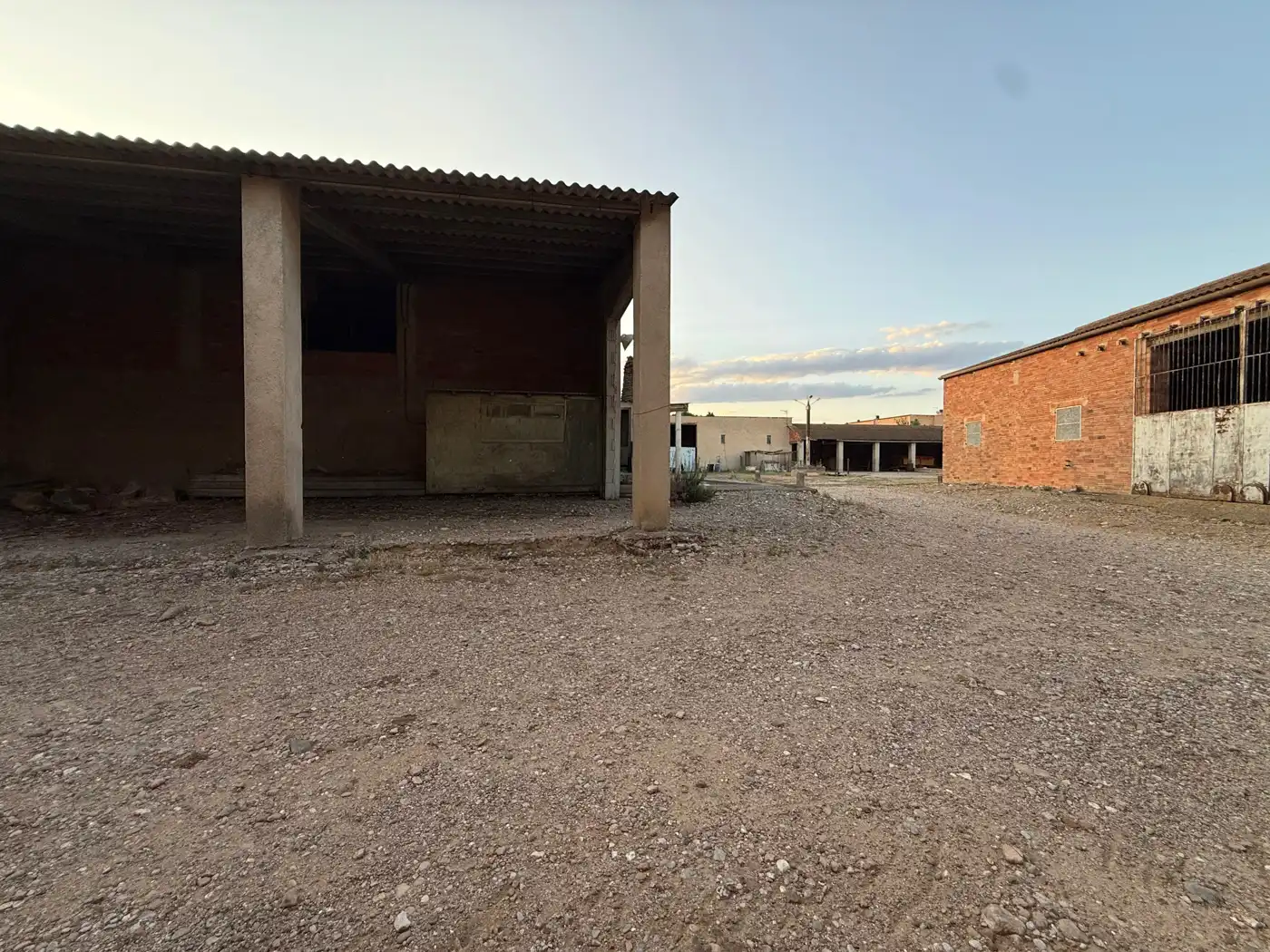 Vista exterior de Finca rústica en venda en Riumors amb Jardí privat i Balcó