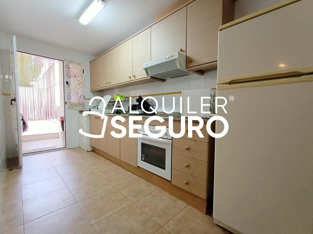 Cuina de Pis de lloguer en Alicante / Alacant amb Terrassa i Moblat