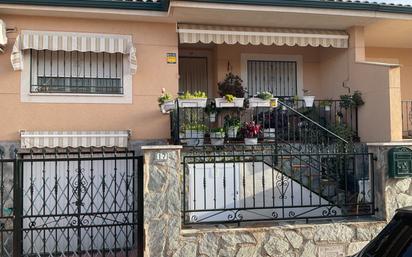 Exterior view of House or chalet for sale in Añover de Tajo  with Air Conditioner, Heating and Terrace