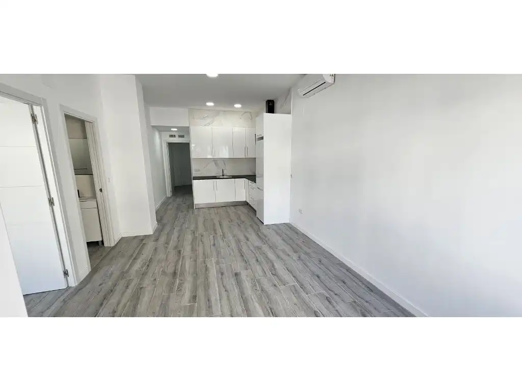 Flat for sale in Calle Miami, 1, La Carihuela - Los Nidos