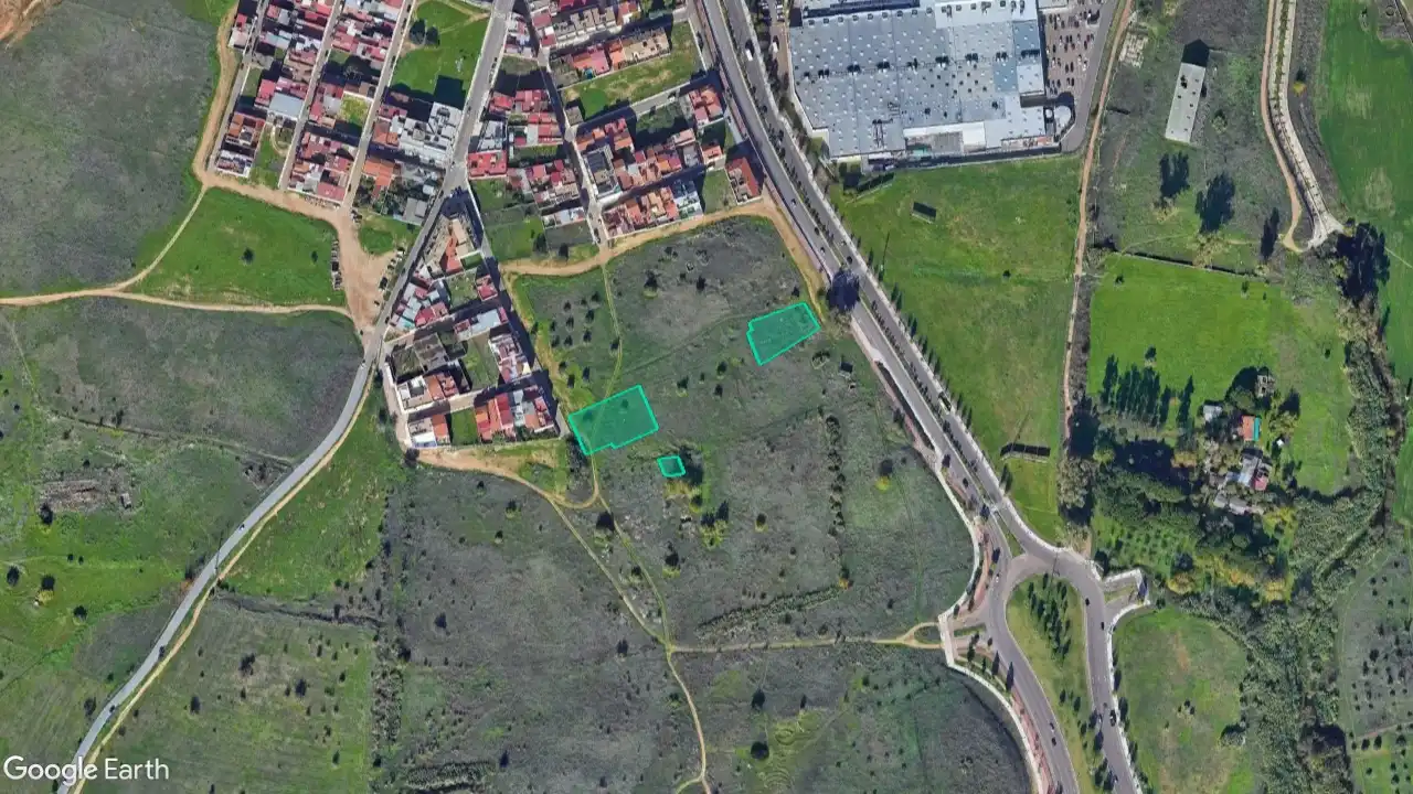 Terreni e lotti in vendita a c/ sunp-2