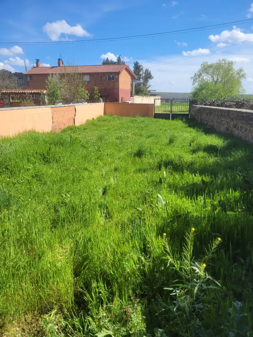 Finca rústica en venda en Garray amb Calefacció, Jardí privat i Parquet