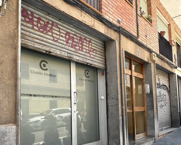 Local comercial en Venta en C/ Vidal i Quasch en Les Roquetes