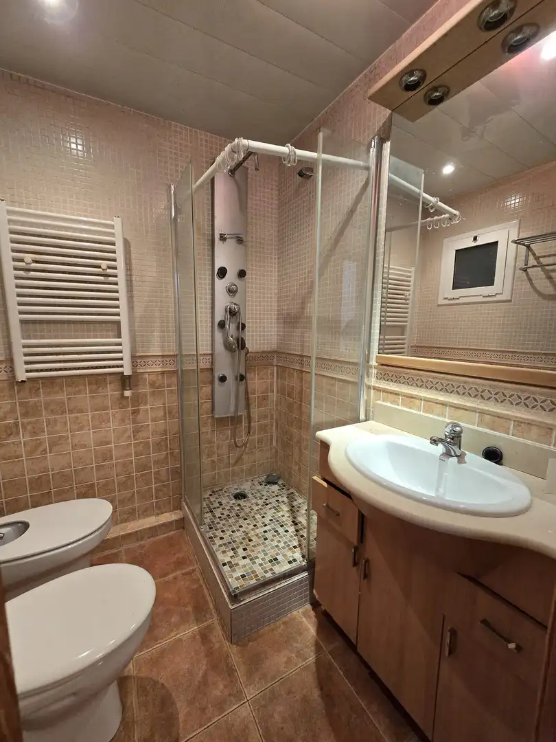 Baño de Piso en venta en Badalona con Calefacción
