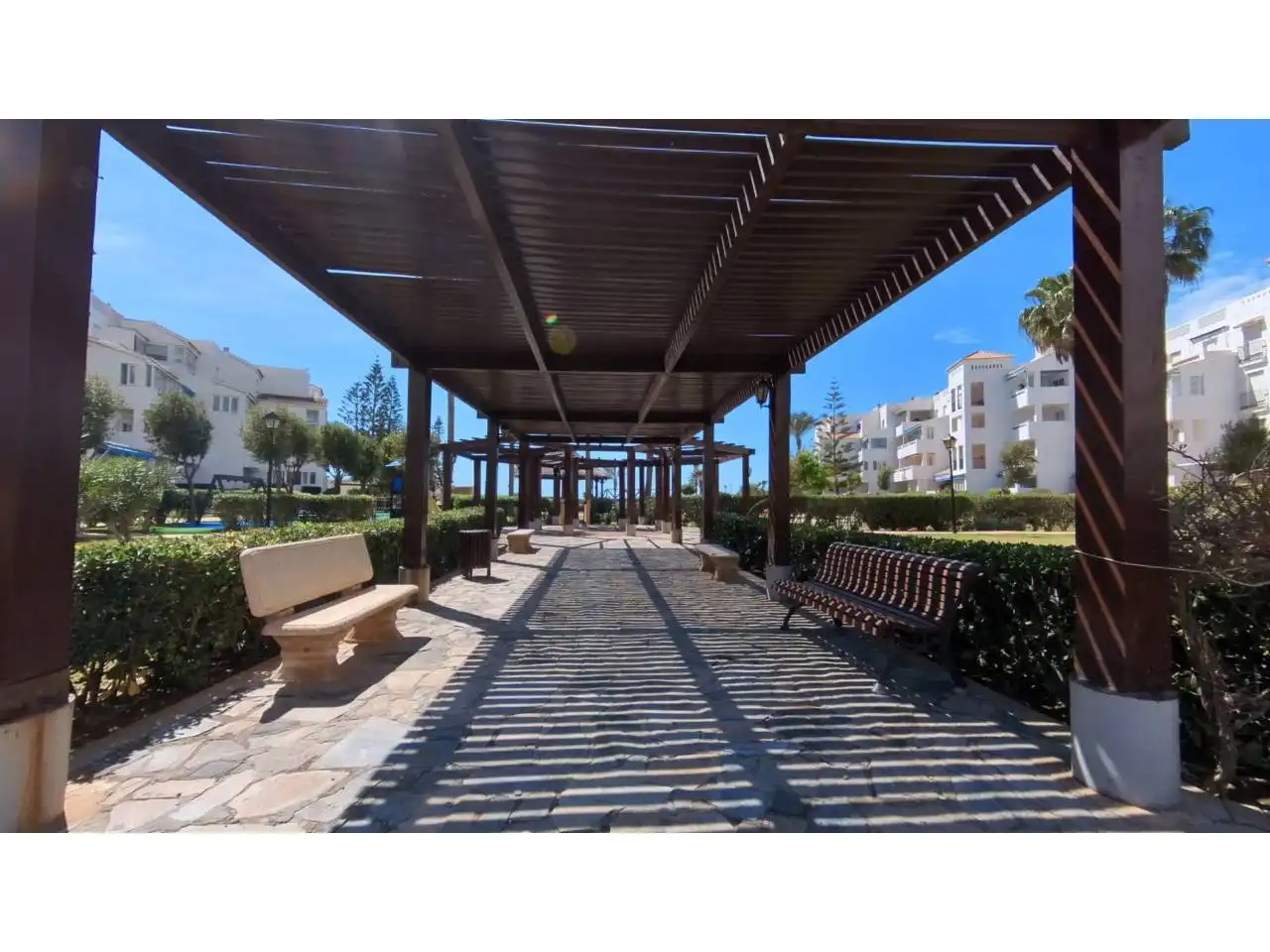 Vista exterior de Apartament en venda en El Ejido amb Terrassa, Moblat i Piscina comunitària