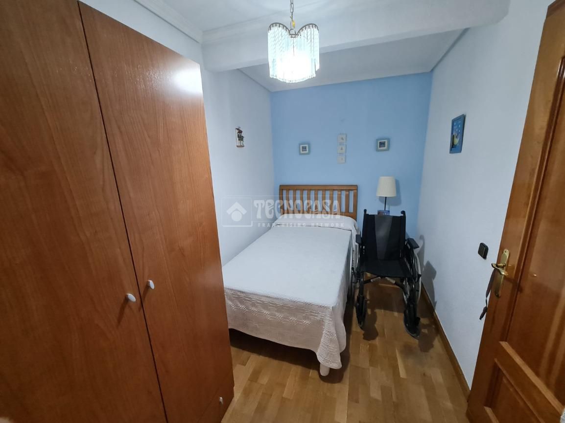 Flat for sale in Casco Antiguo, Centro