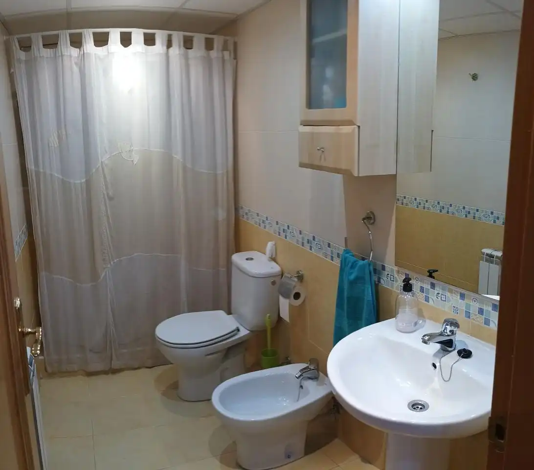 Baño de Casa adosada de alquiler en Calatayud con Aire acondicionado, Calefacción y Terraza