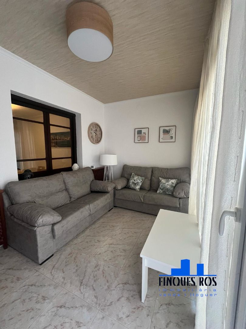 Sala de estar de Casa adosada en venta en Vinaròs con Aire acondicionado, Calefacción y Jardín privado