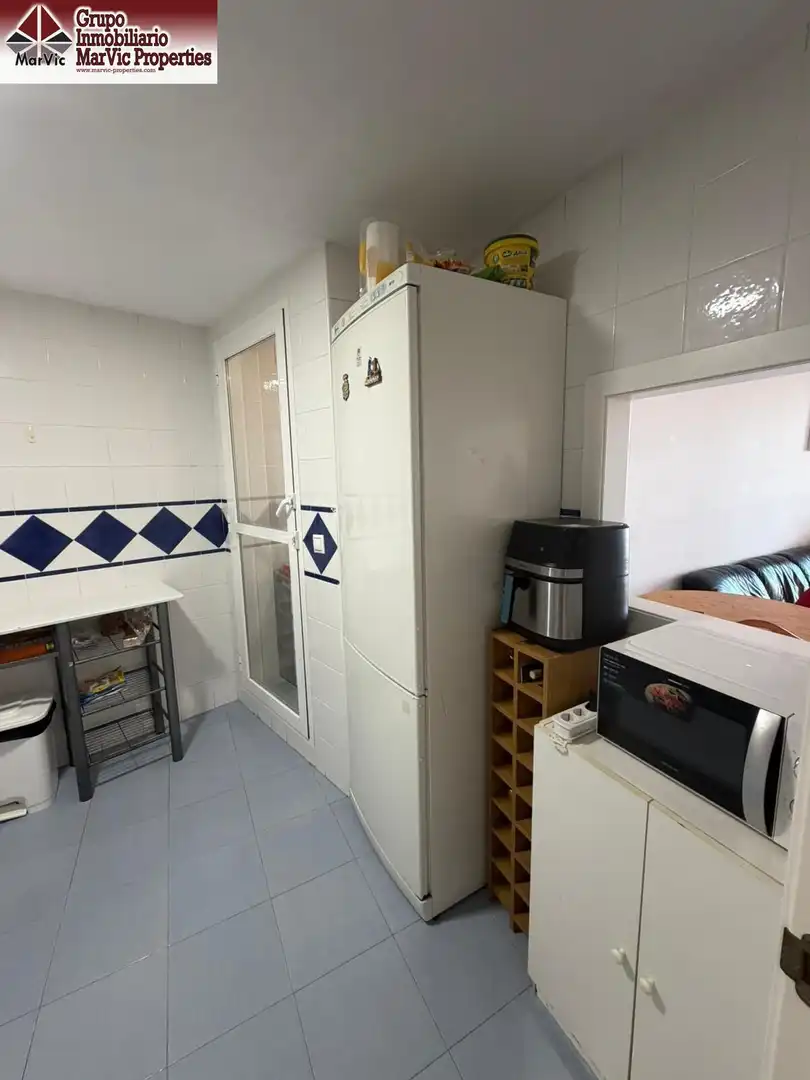 Cuina de Pis en venda en Benidorm amb Aire condicionat, Terrassa i Traster