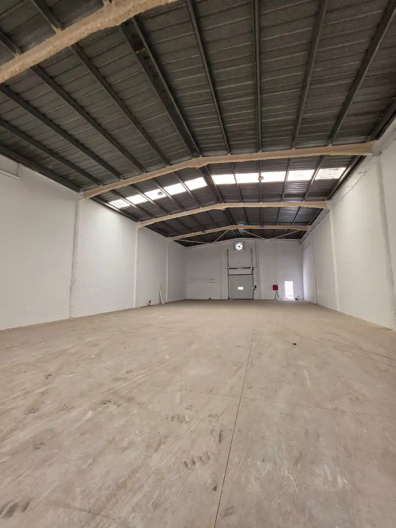 Fabrikhallen zur Miete in Castellbisbal