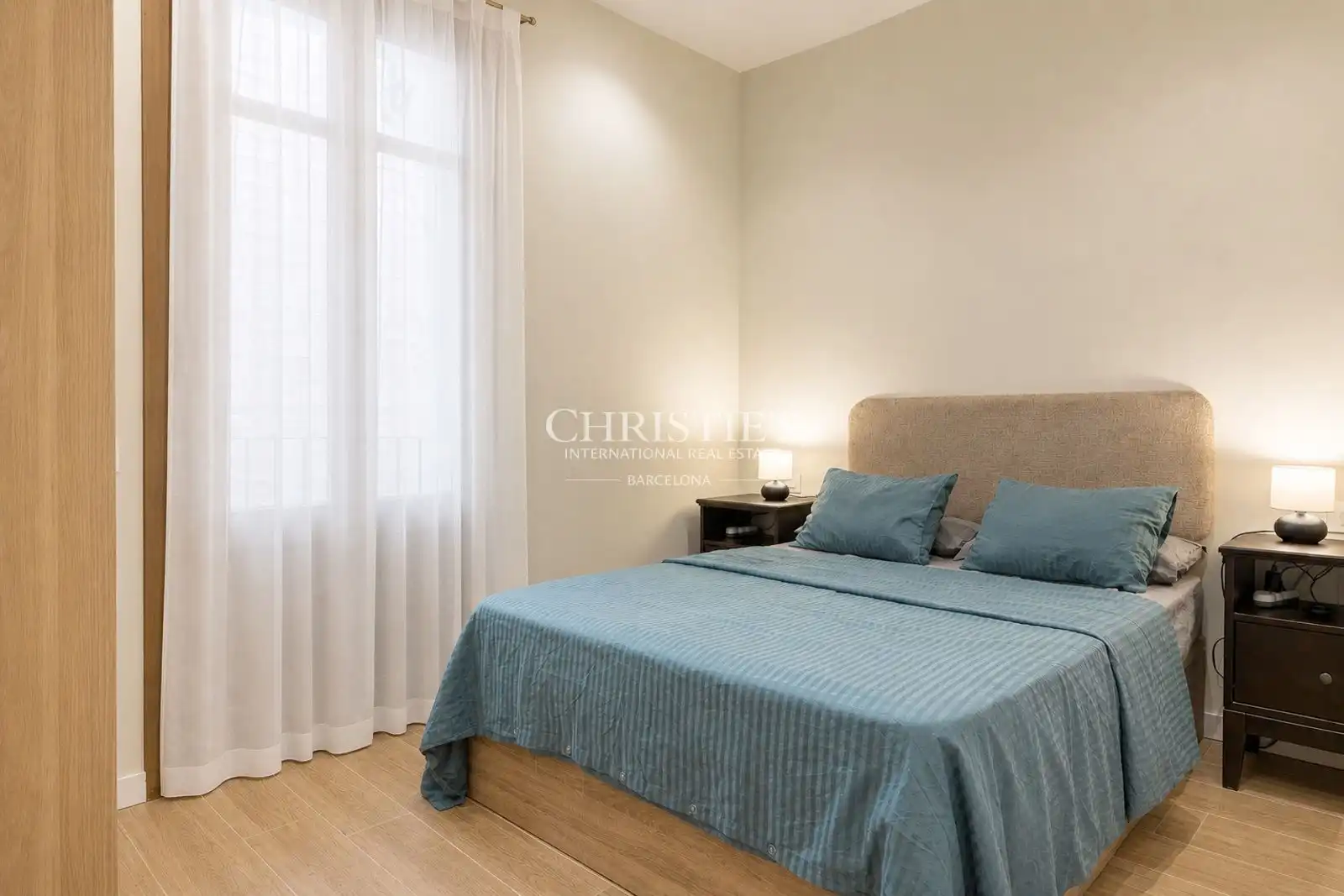 Bedroom of Flat for sale in Gràcia
