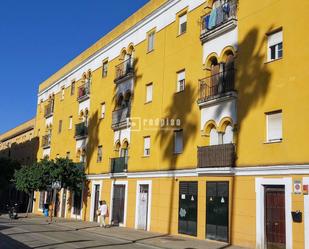 Vista exterior de Pis en venda en Jerez de la Frontera amb Calefacció