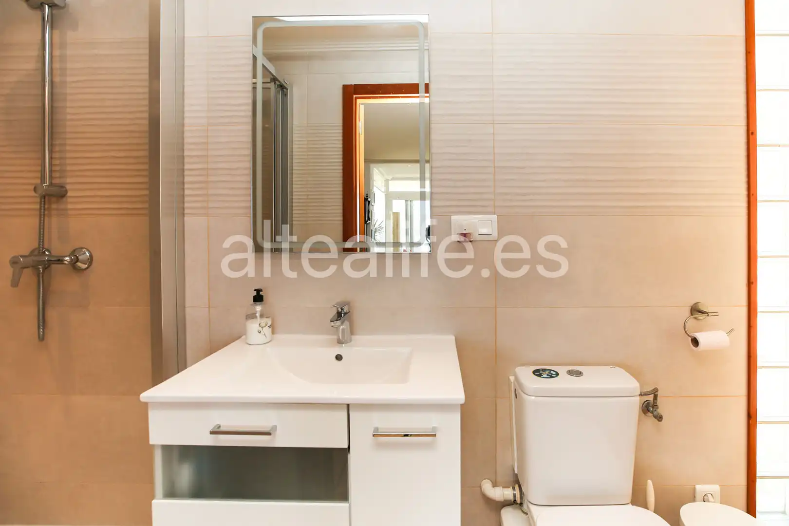 Bany de Apartament en venda en Altea amb Aire condicionat, Terrassa i Forn