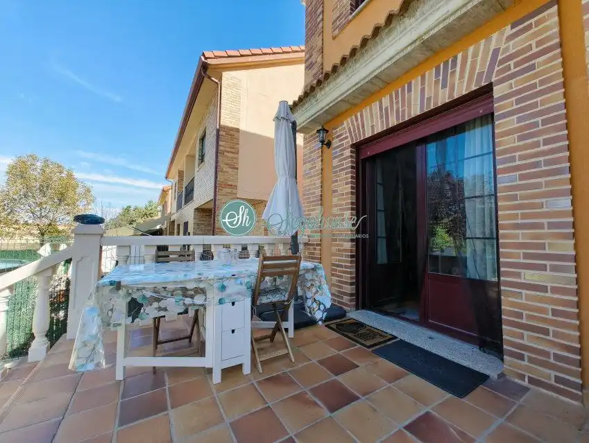 Terraza de Casa o chalet en venta en Segovia con Calefacción y Trastero