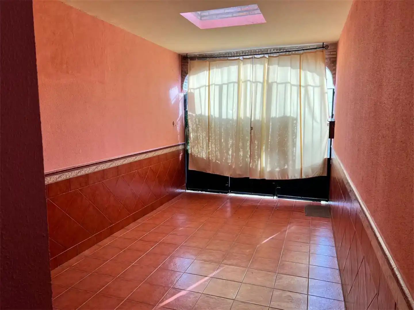 Casa adosada en venta en Brenes con Aire acondicionado