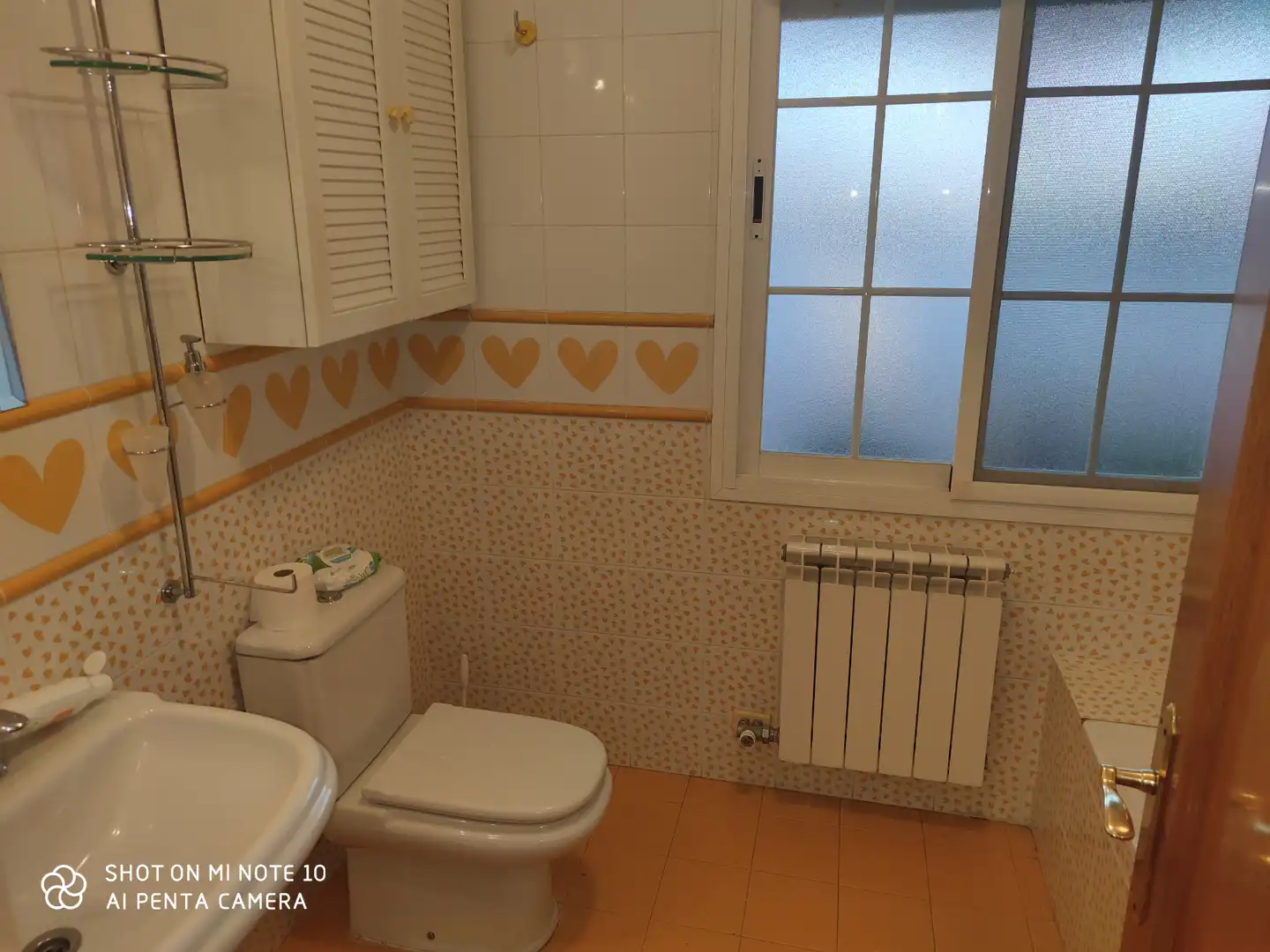 Bathroom of Attic for sale in Maracena  with Air Conditioner, Heating and Parquet flooring