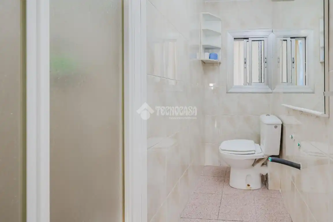Bathroom of Flat for sale in Salut - Lloreda