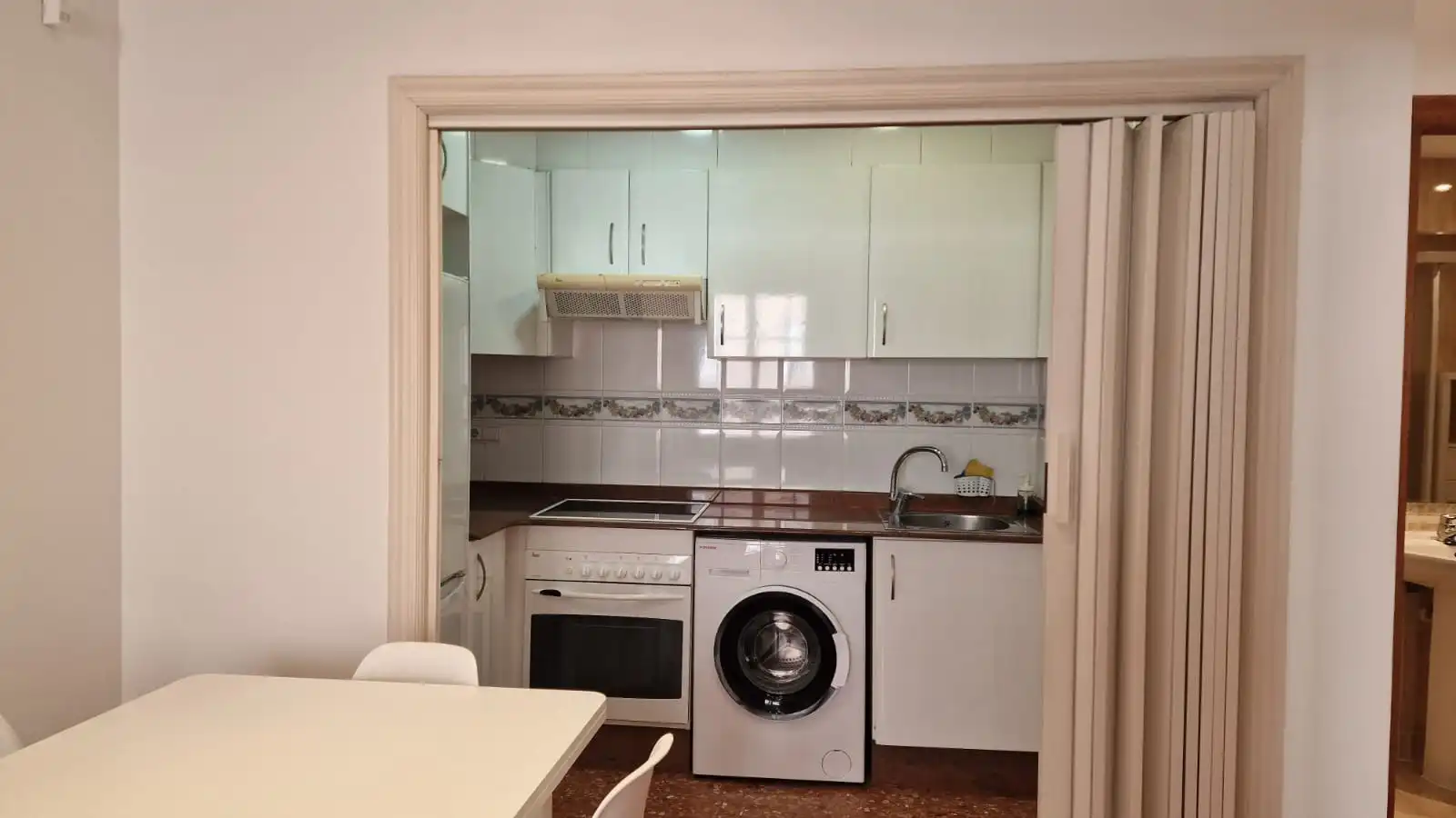 Flat with terrace to rent in Calle VINATEA, imagen 13