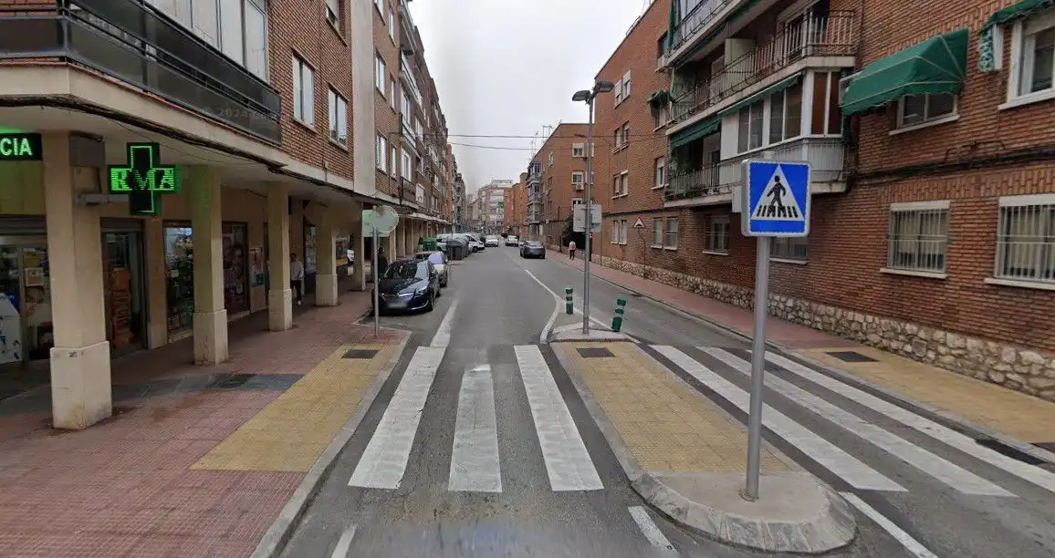 Vista exterior de Piso en venta en Alcalá de Henares con Calefacción y Terraza